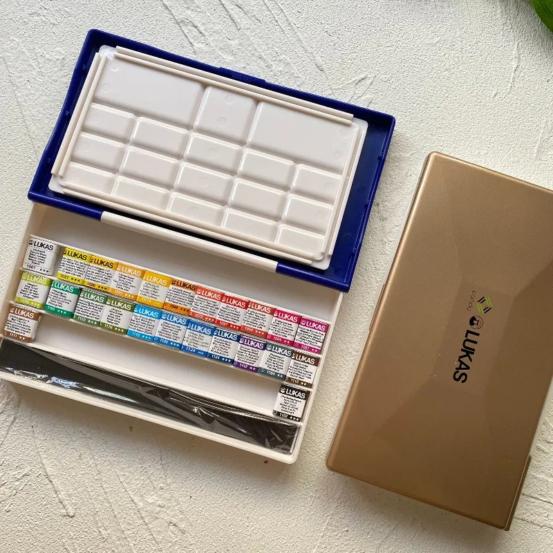 

Basic 24-color Artist Solid Half-block Watercolor Paint Set Portable Watercolor Painting Creation Paint Palette Art Supplies