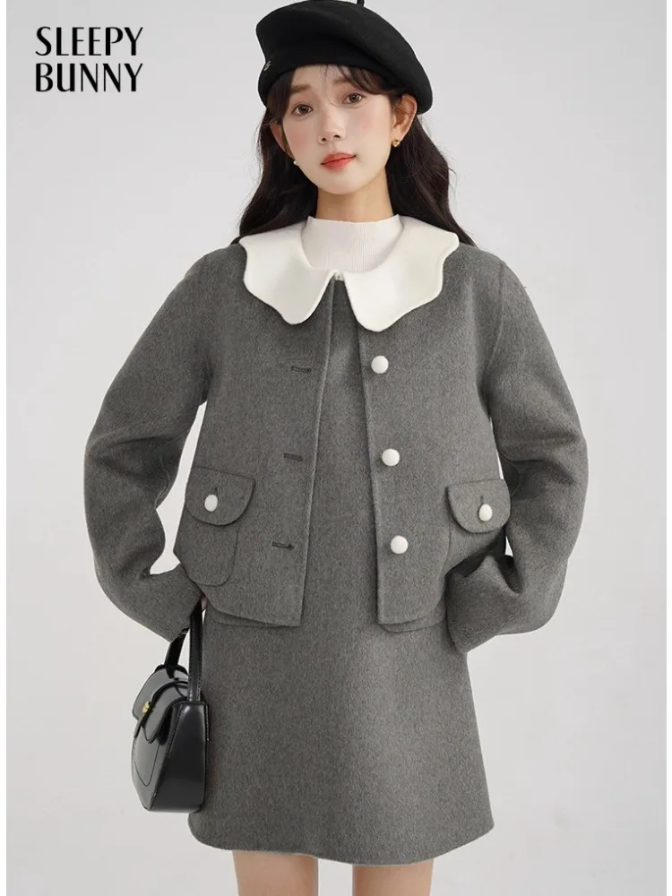 

Elegant Vintage WooBlend Short Coat Women Gray Cropped Outerwear with White Collar Autumn Winter Korean Style Jacket Casual Look