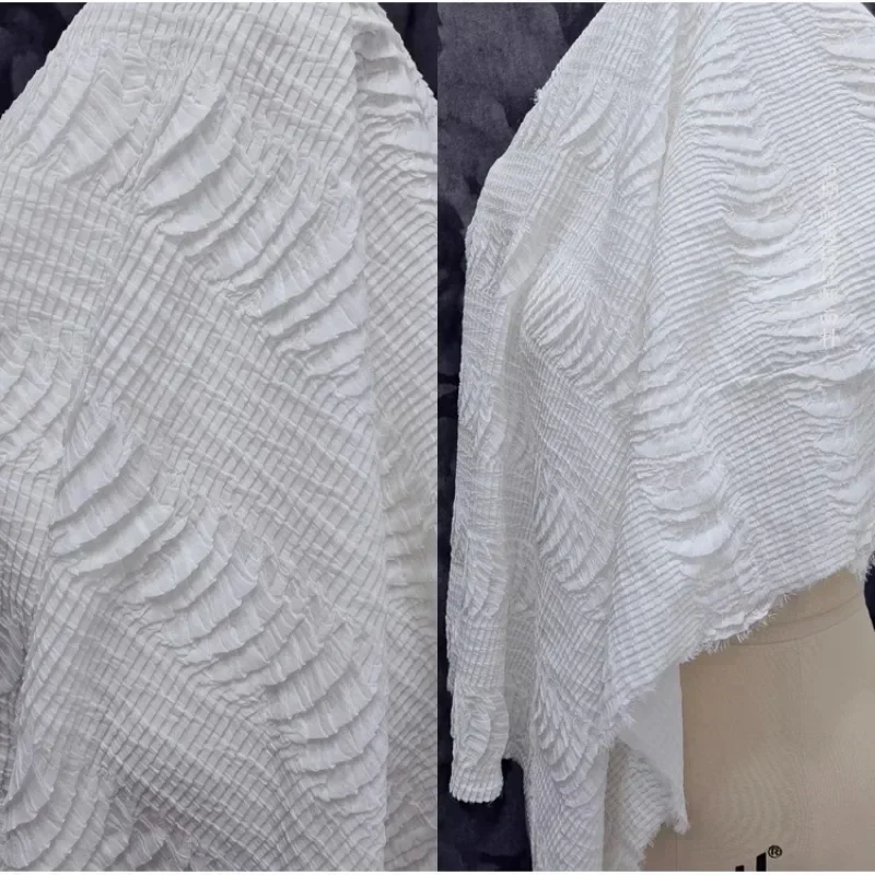 

Белая плиссированная шифоновая ткань с эффектом рыбьей чешуи, мягкая, неэластичная, дизайнерская, модная, размер 60*60 см за штуку