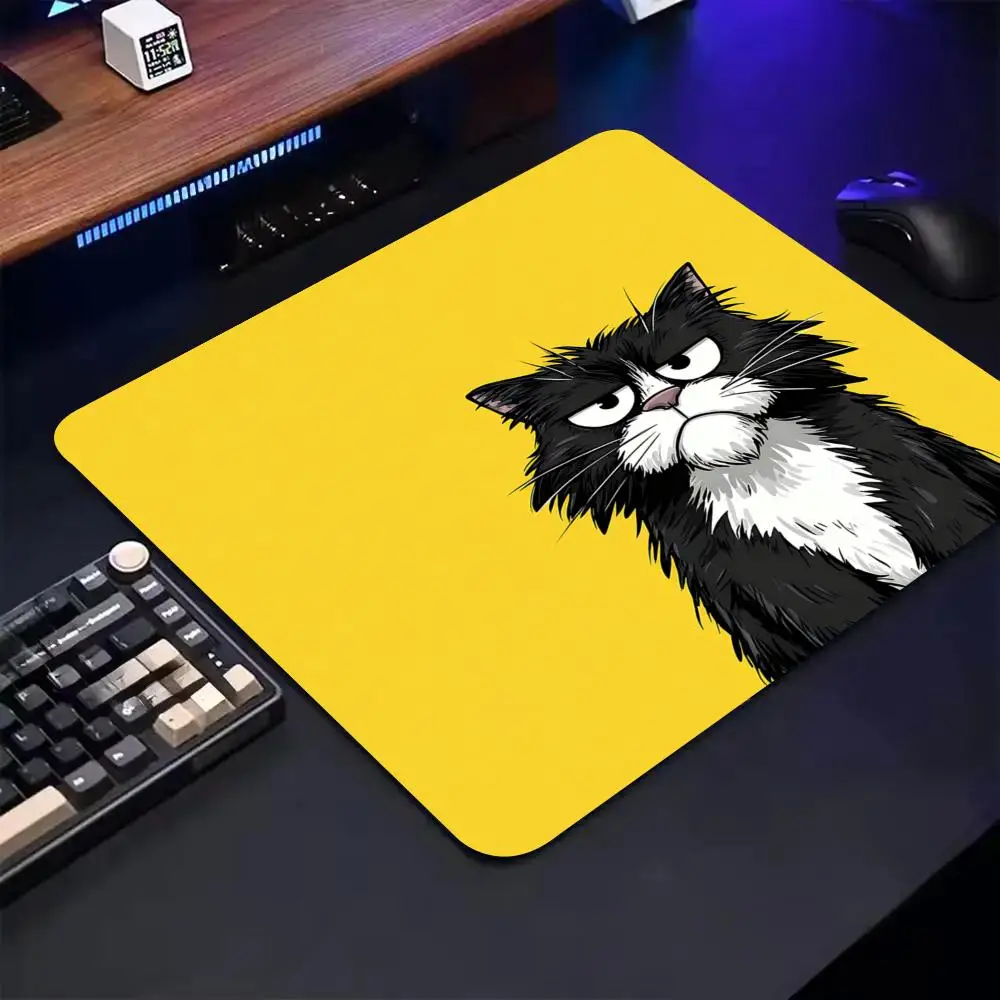 

Interesting black cat illustration Mouse Pad Non-Slip Desk Mat 45X40CM Gaming pad with Stitched Edge pc accessories gaming mats