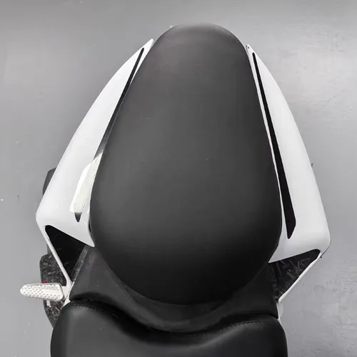 Imagen 1 del producto o CFMOTO 450NK NK450 NK 450 2023 2024 almohadilla del asiento trasero del pasajero de la motocicleta modificada con almohadilla trasera suave de carenado trasero