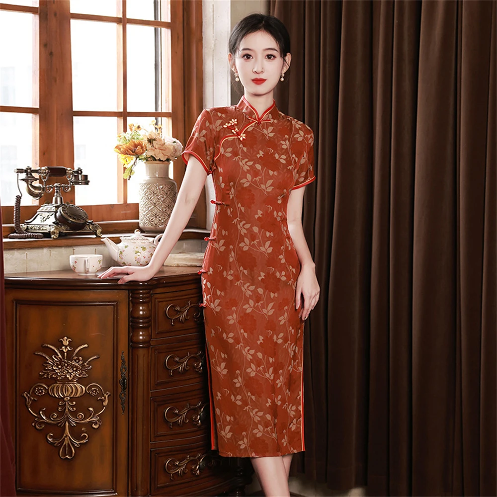 Qipao-Robe Cheongsam rétro pour femme, robe chinoise traditionnelle, robe mince améliorée, tempérament financier, printemps et été, rouge et élégant