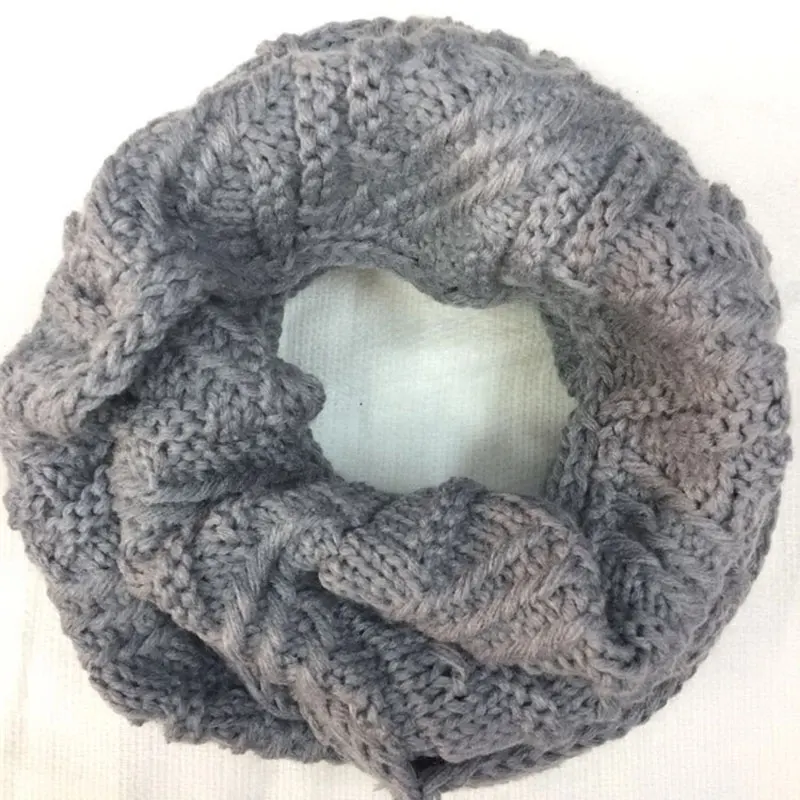 Unisex Winter Soft Chunky Knit Circle Loop Infinity Scarf Classic Fashion Neck Warmer Scarf Comfortable Soft Warm Knit Scarves