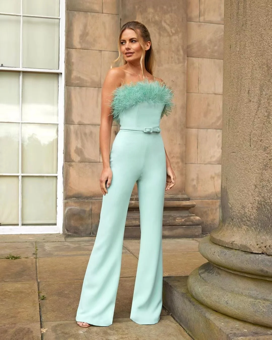Sexy Strapless Sleeveless Feather Bodycon Bandage Club Jumpsuit Pencil Skinny Rompers Celebrity Evening Runway Club Jumpsuit