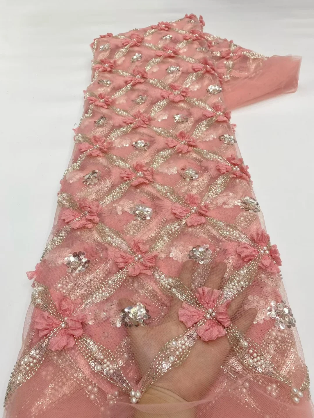 

2026 African Sequins Lace Fabric High-Quality Embroidery Net Lace Beads Women's Wedding Party Dress Material 5Yards