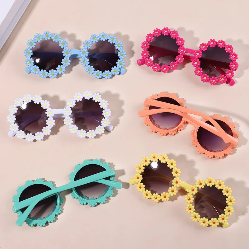 

6Pcs Daisy Flower Sunglasses for Kids Birthday Party Favors Boy Girl Gift Hawaiian Summer Party Glasses Kit Beach Wedding Decor