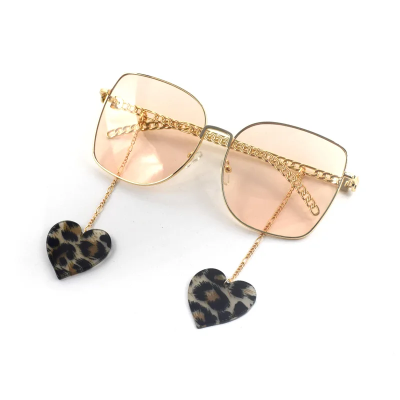 

Short-length Heart-shaped Acrylic Glasses Chain, Hollow-out Thin-Leg Glasses Decorative Chain, Unisex Short Chain, Mask