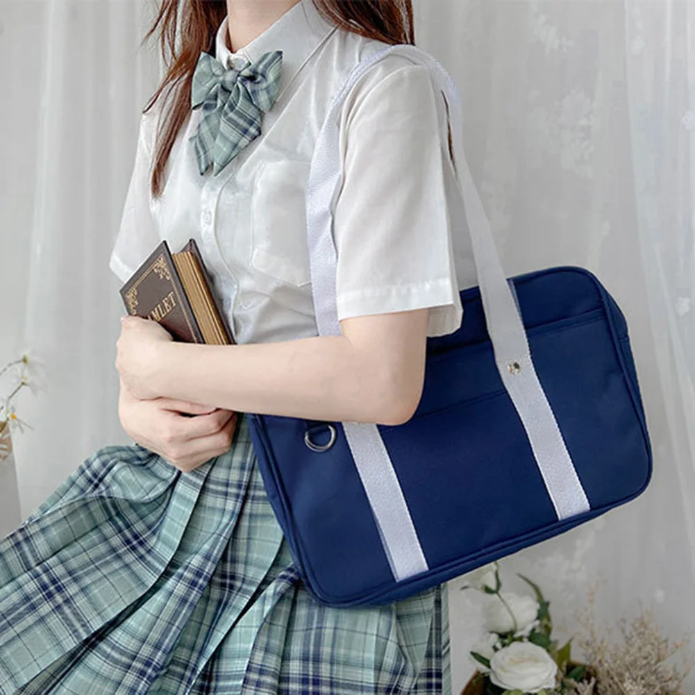 Leichte japanische Schultasche für die Highschool. Robustes, leichtes Material für den täglichen Weg zur Arbeit. Täglicher Pendler-Wochenendausflug – Detail 9