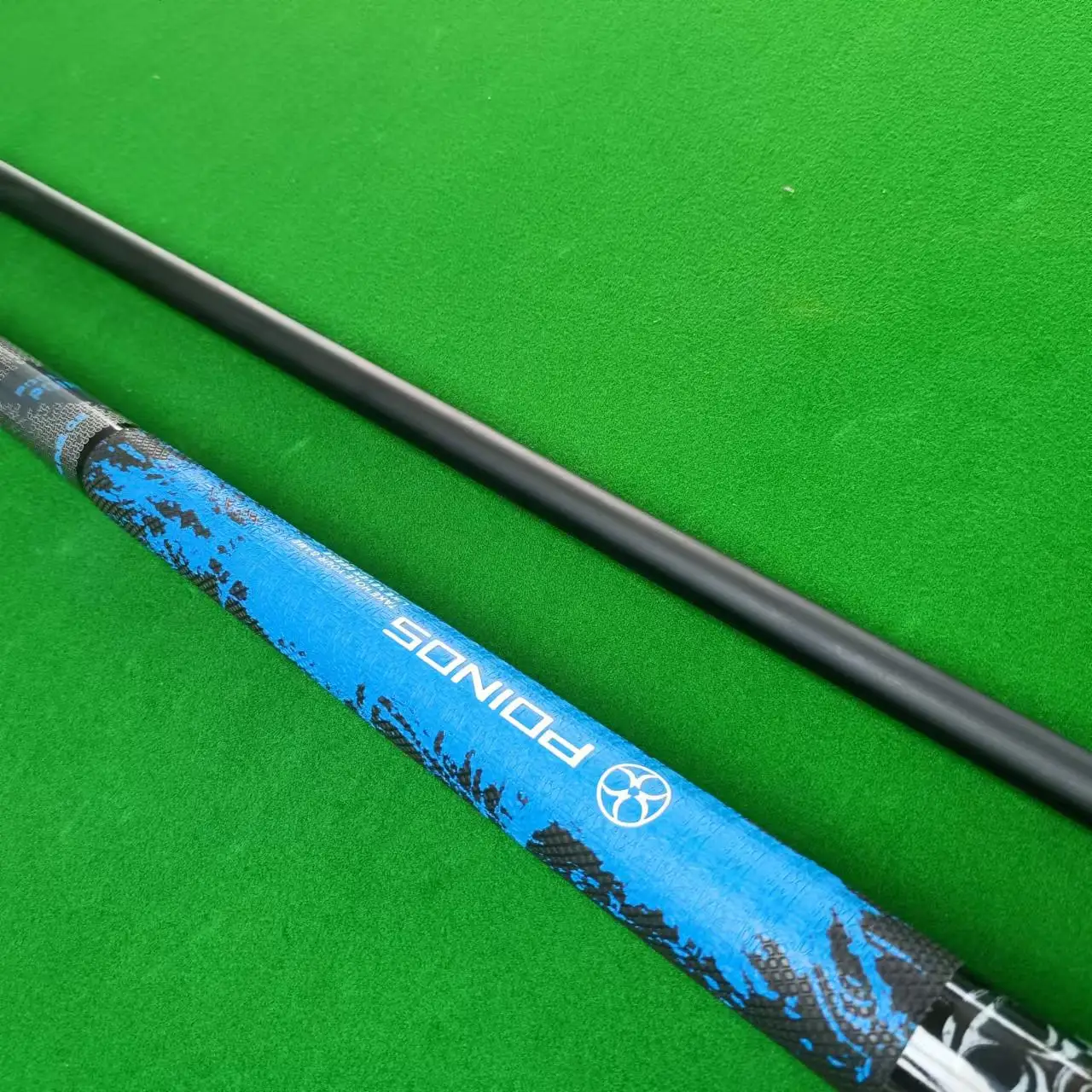 Professional 13mm Composite  Durable American Pool Cue with Rainbow Leather Tip