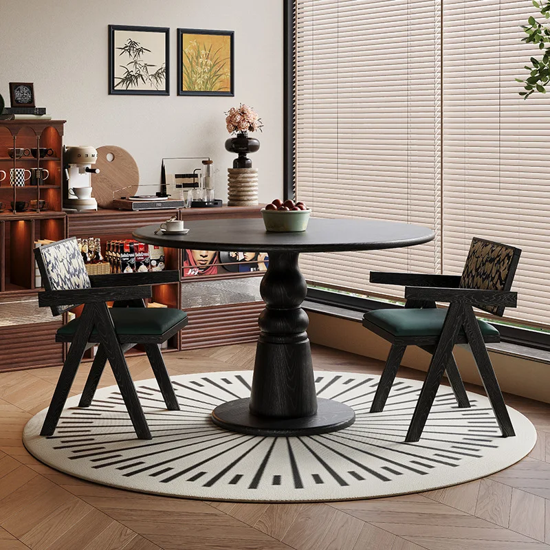 

French solid wood small round table retro style coffee shop negotiation chair household small apartment ash wood dining table di