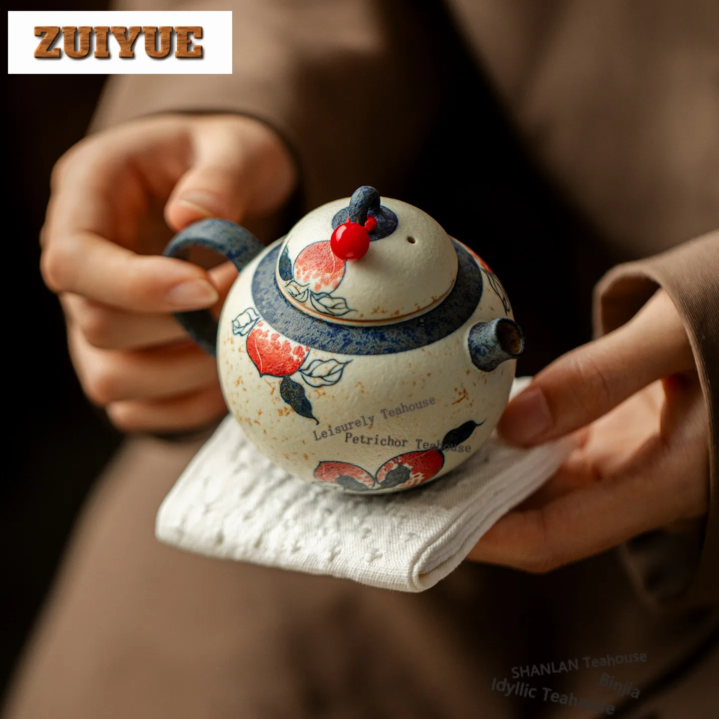 

150ml Hand-painted Peach Teapot Antique Tea Infuser Pot Tea Maker Kettle With Ball Hole Dahongpao Cha Accessories Craft