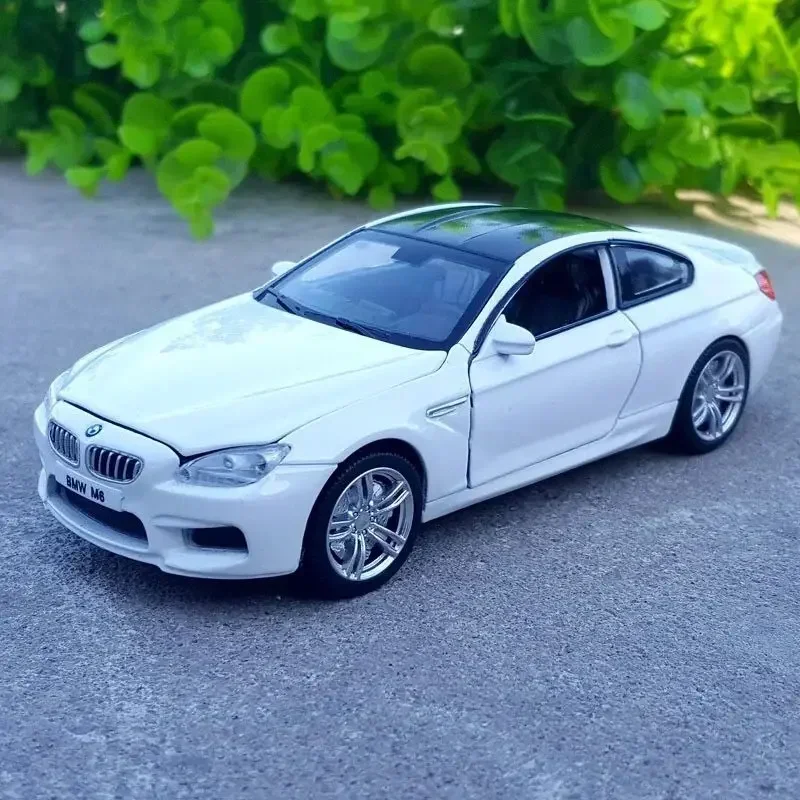 

NEW 1:32 BMW-M6 Alloy Car Model Diecasts & Toy Vehicles Metal Toy Car Model High Simulation Sound Light Collection Toy Gift