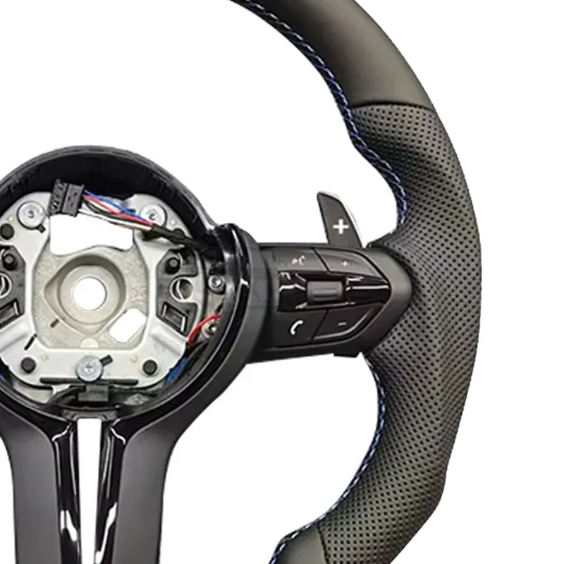 عجلة قيادة مصنوعة من الجلد مناسبة لسيارات Bmw F10 F30 F31 F20 E90 مادة وإكسسوارات سيارة توجيه رياضية/شعار M