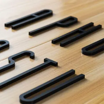 4吋(100毫米)自黏式大號現代門牌號碼,適用於房屋、公寓、郵箱等外部地址,黑色 10 最佳銷售 門牌號碼 - №3