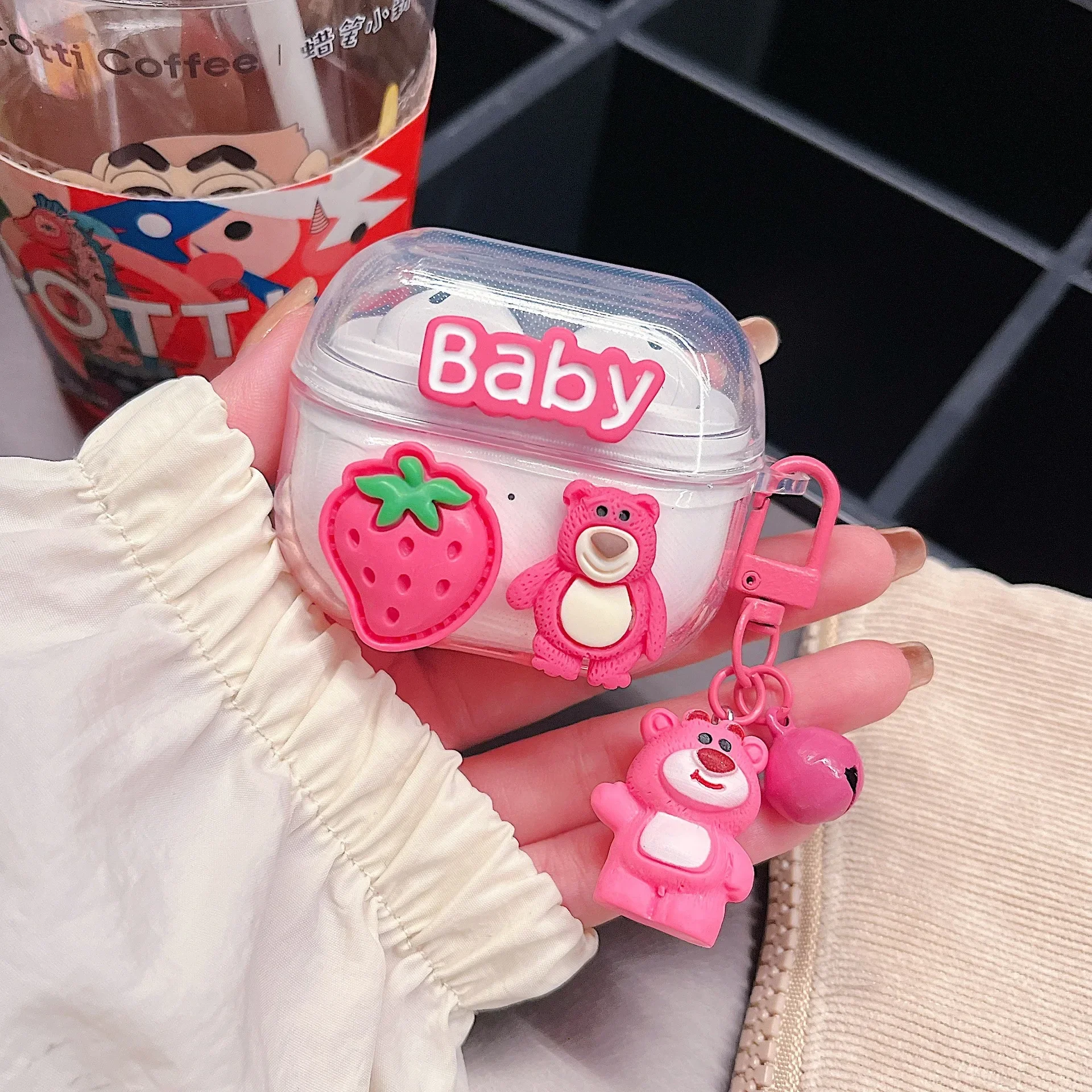 Etui na słuchawki TPU Flower do Samsung Galaxy Buds 3 Pro do Samsung Galaxy Bugs 3 Pokrowiec na słuchawki z brelokiem