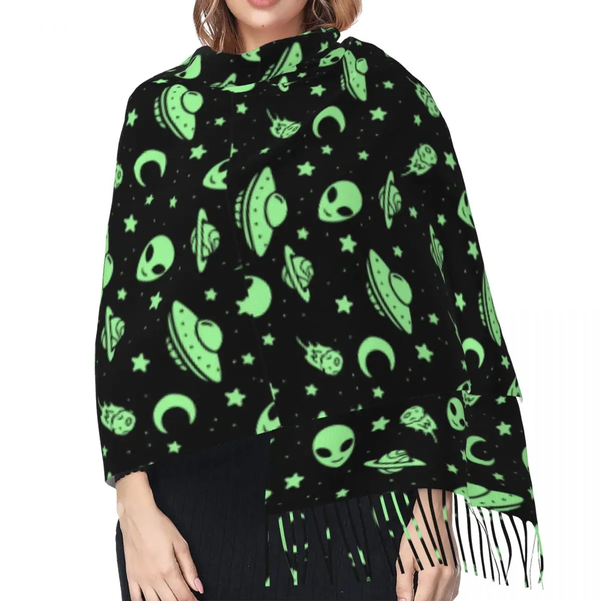 Mulheres Verde Alienígena UFO Moon Tassel Scarf, cachecóis de caxemira, pescoço e cabeça Wrap, Pashmina Quente, Lady Shawl, Inverno Bandana