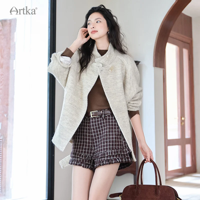 ARTKA 2025 가을 신상 여성 반바지 패션 빈티지 체크 러플 울 반바지 하이웨이스트 A라인 반바지 벨트 포함 KA52052Q