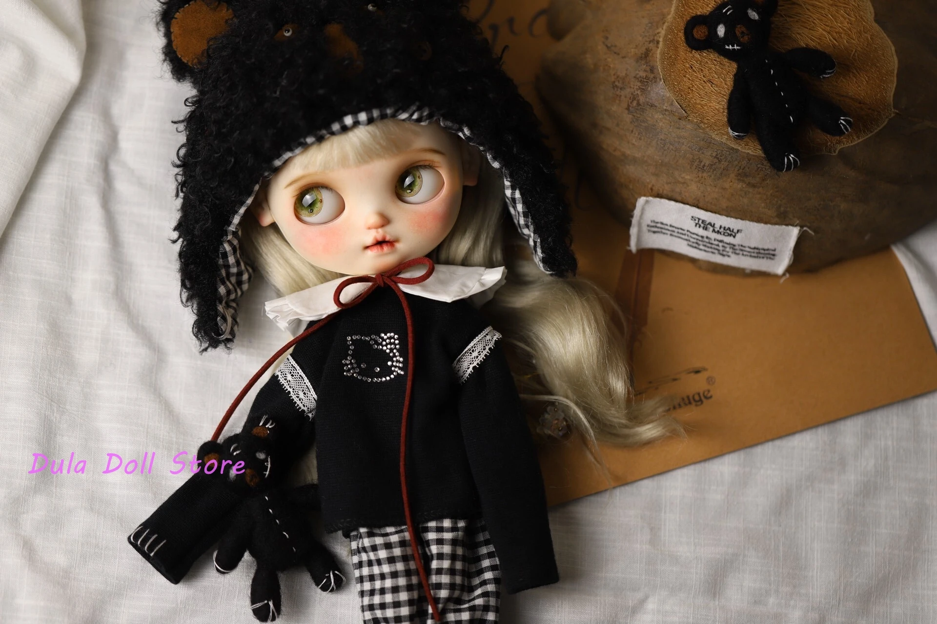 ชุดตุ๊กตาสีดำลายหมีน้อยสำหรับตุ๊กตาบลายธ์ แลนแดซ แลนดูดู ob24 ob22