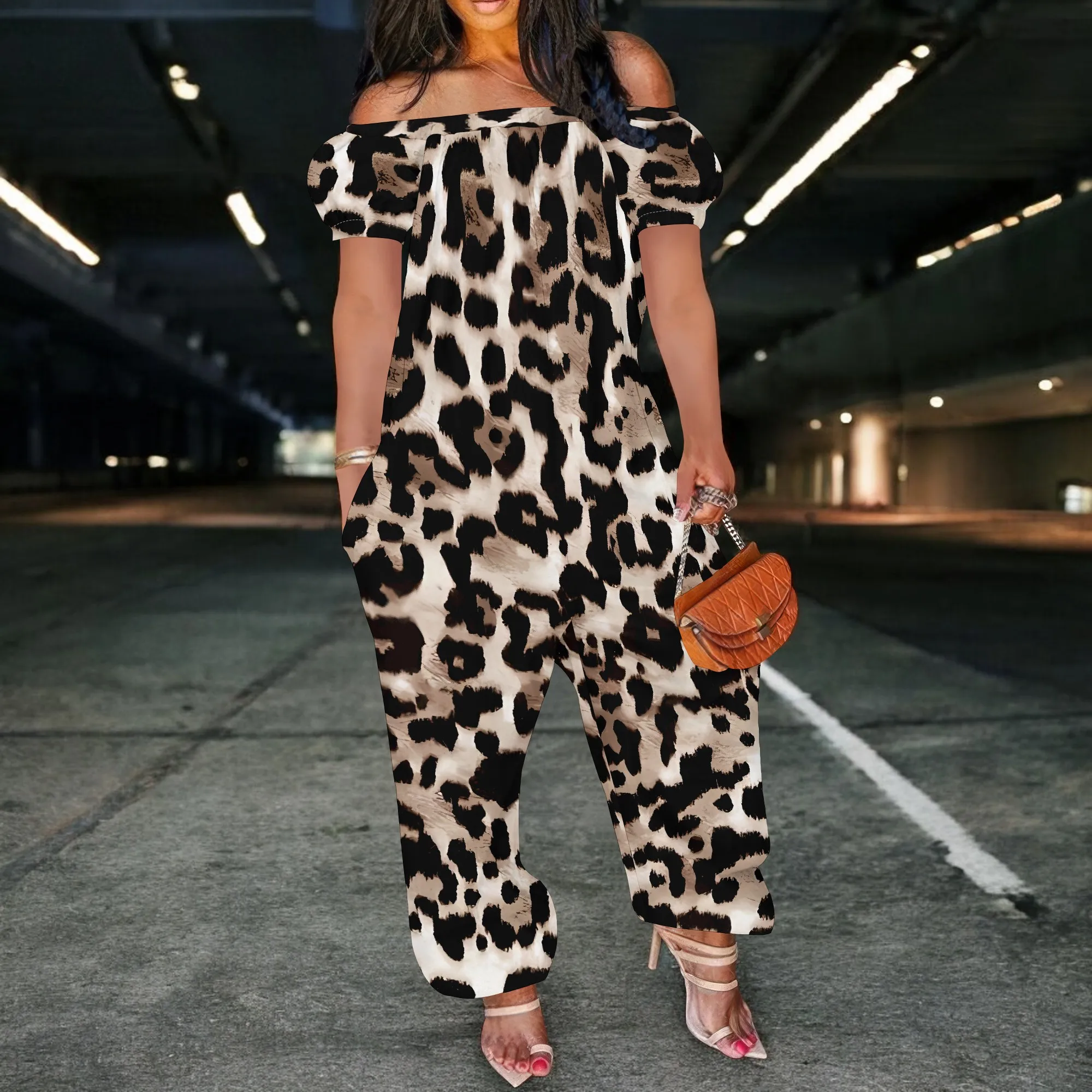 Women Casual Off The Shoulder Short-Sleeved Baggy Jumpsuits Casual Loose Wide Leg Romper with Pocket Floral