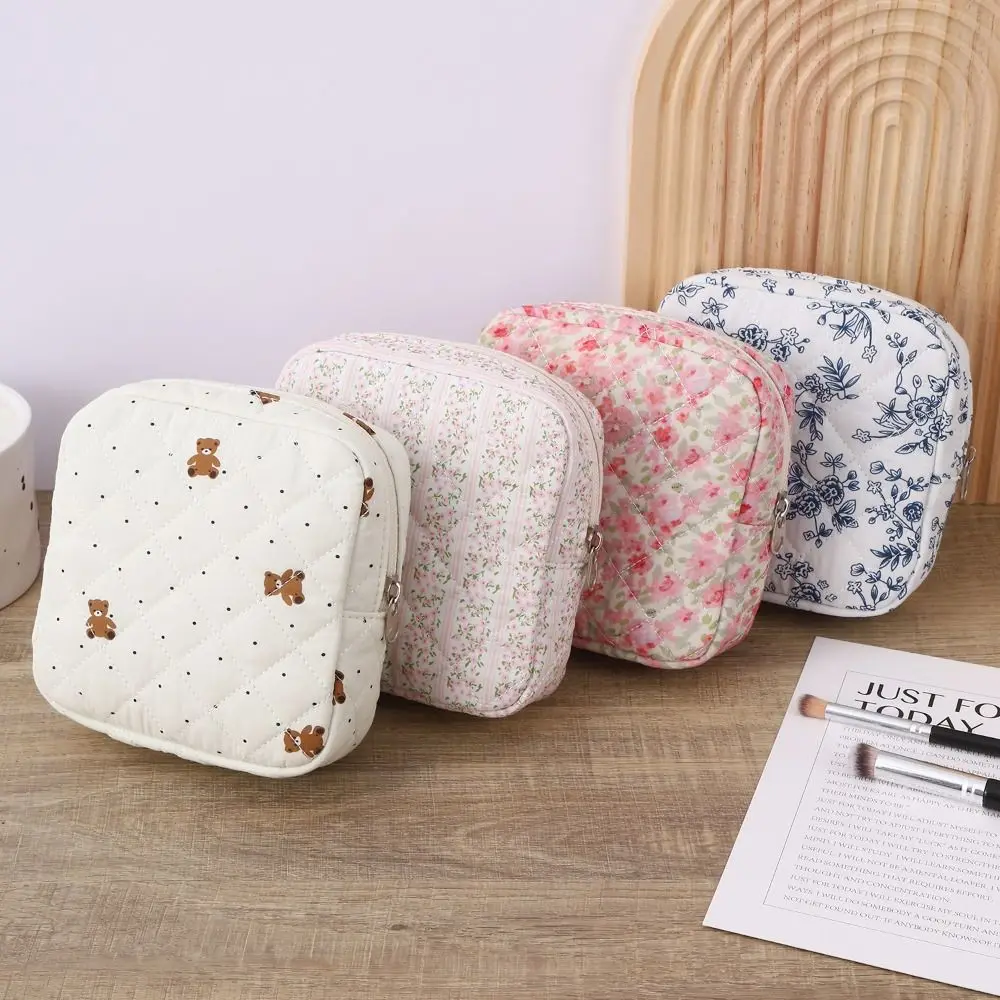

Portable Quilted Sanitary Napkin Organizer Bag Large capacity Cotton Small Makeup Bag Zipper Women's Mini Clutch Bag