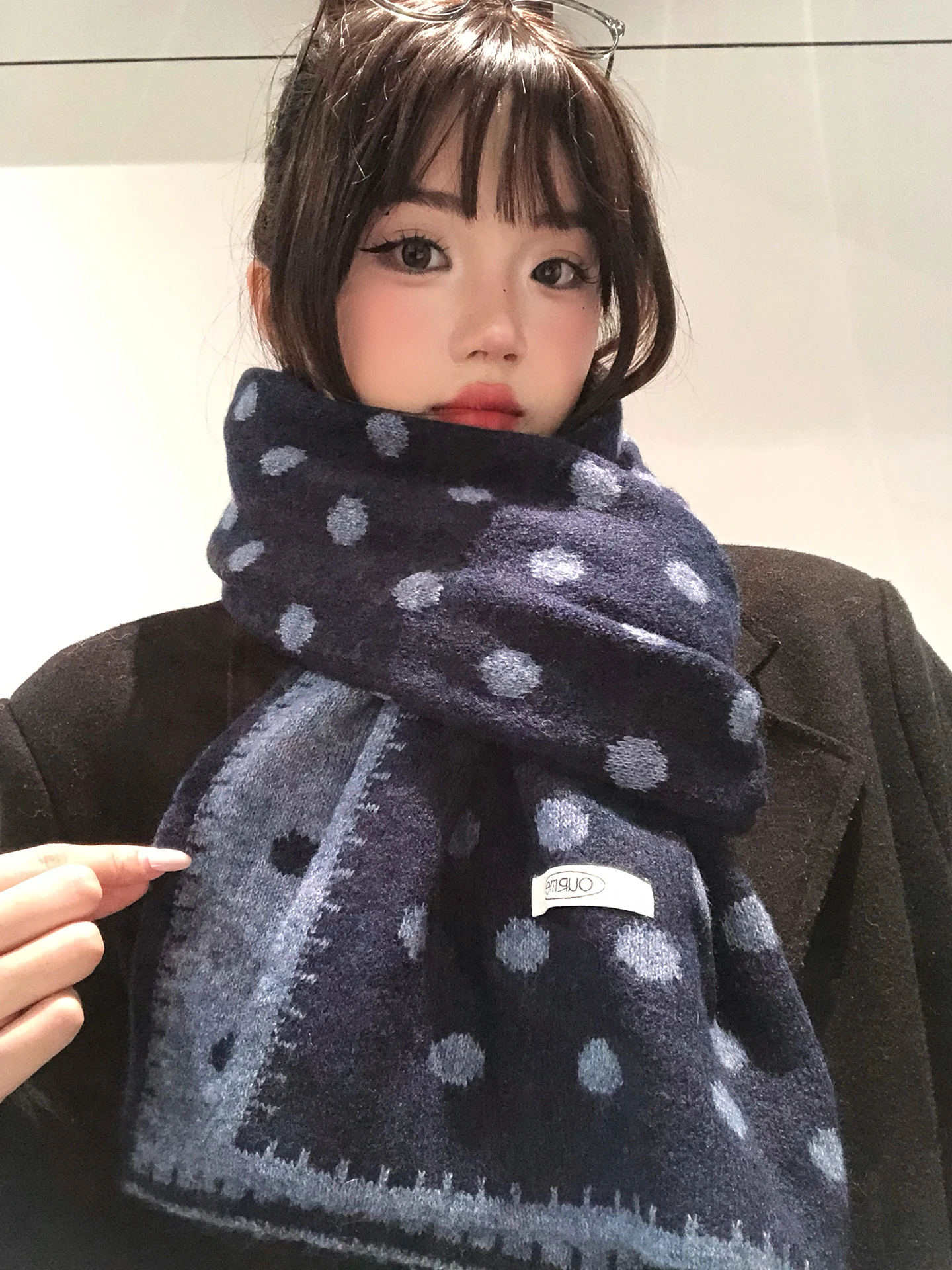 韓国風両面ウールスカーフ レディース 温かいネックプロテクター 冬ファッションアクセサリー 多用途ショルダースカーフ