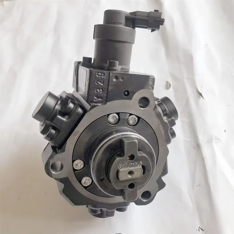 ZD30 Fuel Pump 16700MA70A 16700MA70B 16700MA70C 16700ma70d 16700MA70 OEM 0445010136 0445010195