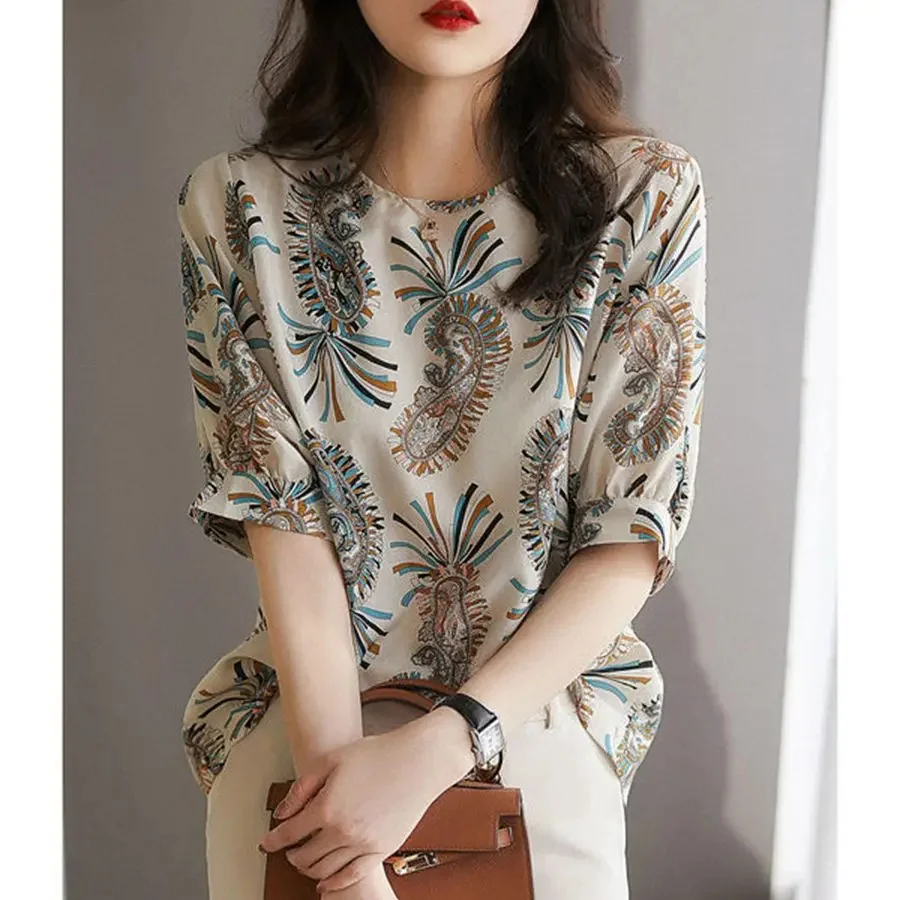 

Nice Woman Summer Style Chiffon Blouses Tops Lady Casual Half Lantern Sleeve O-Neck Flower Printed Blouse Tops