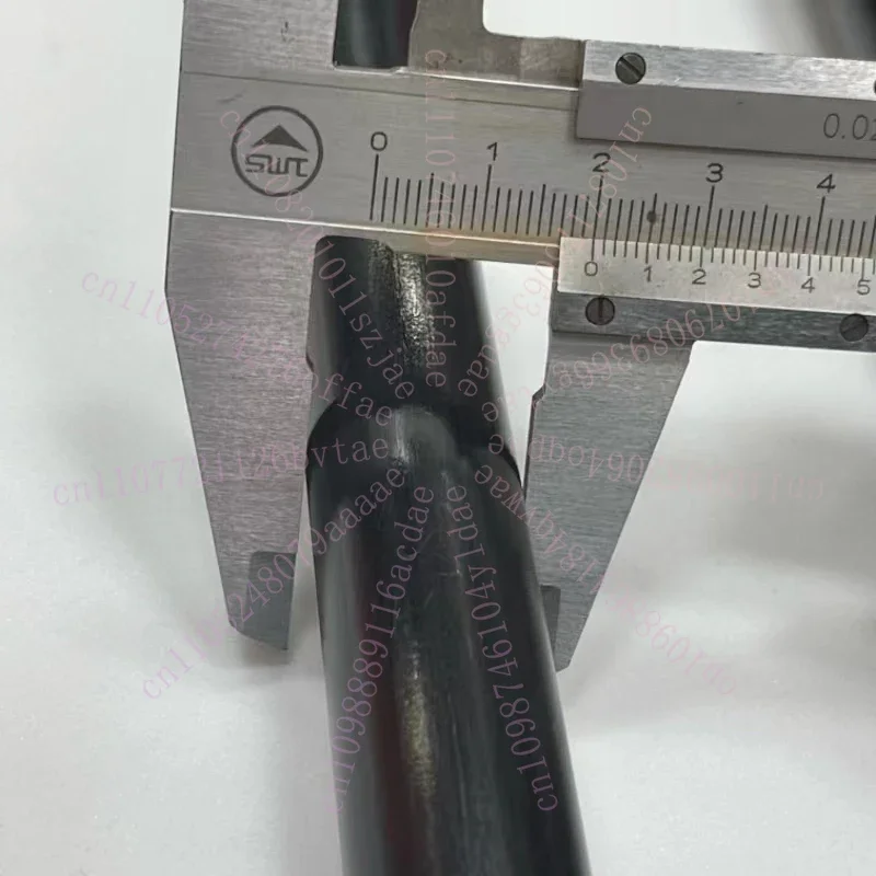 Bullbar decorative bar and automotive antenna flagpole:bold screw spring,large height limit belt to enhance off-road performance