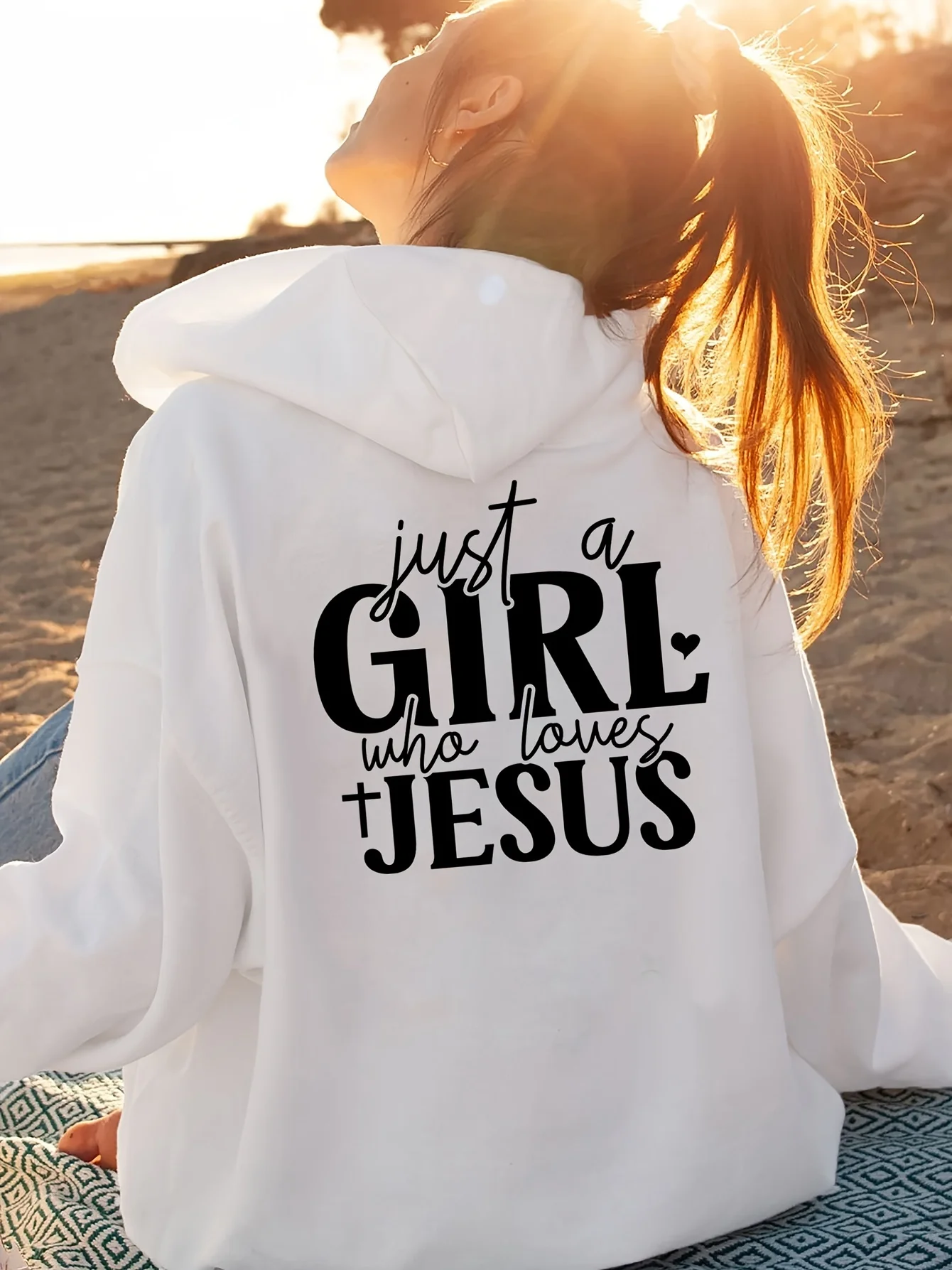Just a Who Loves Jesus Pullover con cappuccio con stampa alfabetica a maniche lunghe con tasca a marsupio Felpa casual da donna minimalista