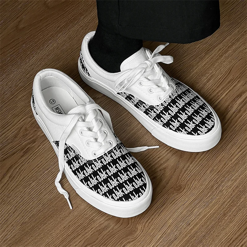 Sneakers Men New Canvas Shoes Print Casual Sneakers Men Trend Letter Vulcanize Shoes Comfortable Skateboarding Sneakers