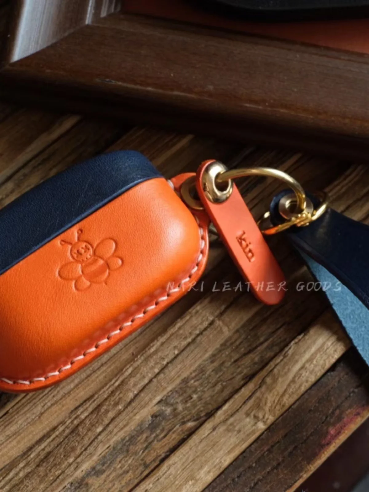 Adequado para sony wf1000xm4 capa protetora de couro capa de ouvido simples letras numéricas personalizadas