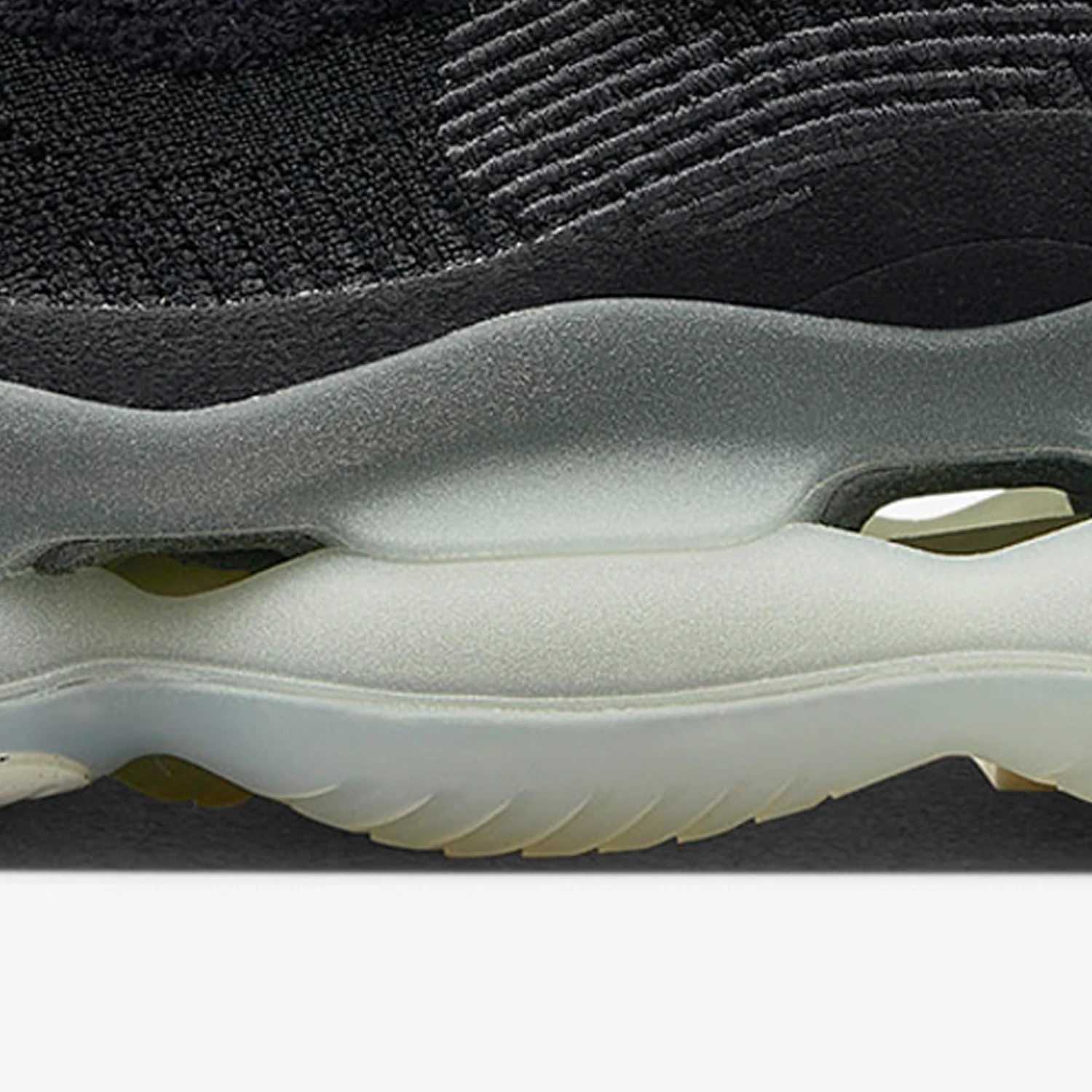 حذاء الجري AIR MAX SCORPION الرسمي للرجال من Nike FB9151