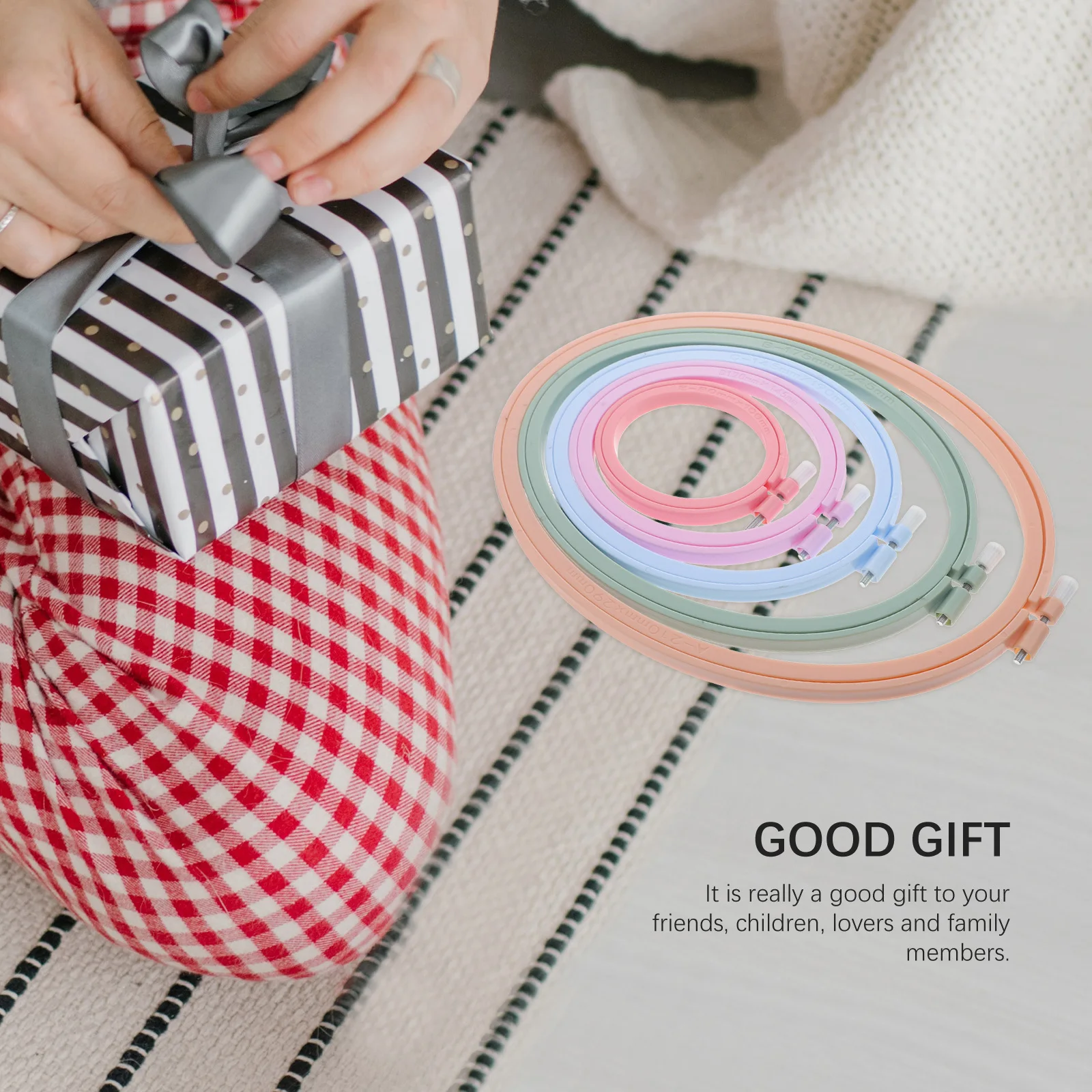 

5pcs Cross Stitch Hoops Plastic Oval Embroidery Frame Adjustable For Diy Needlework Sewing Decoration Craft Embroidery Tools