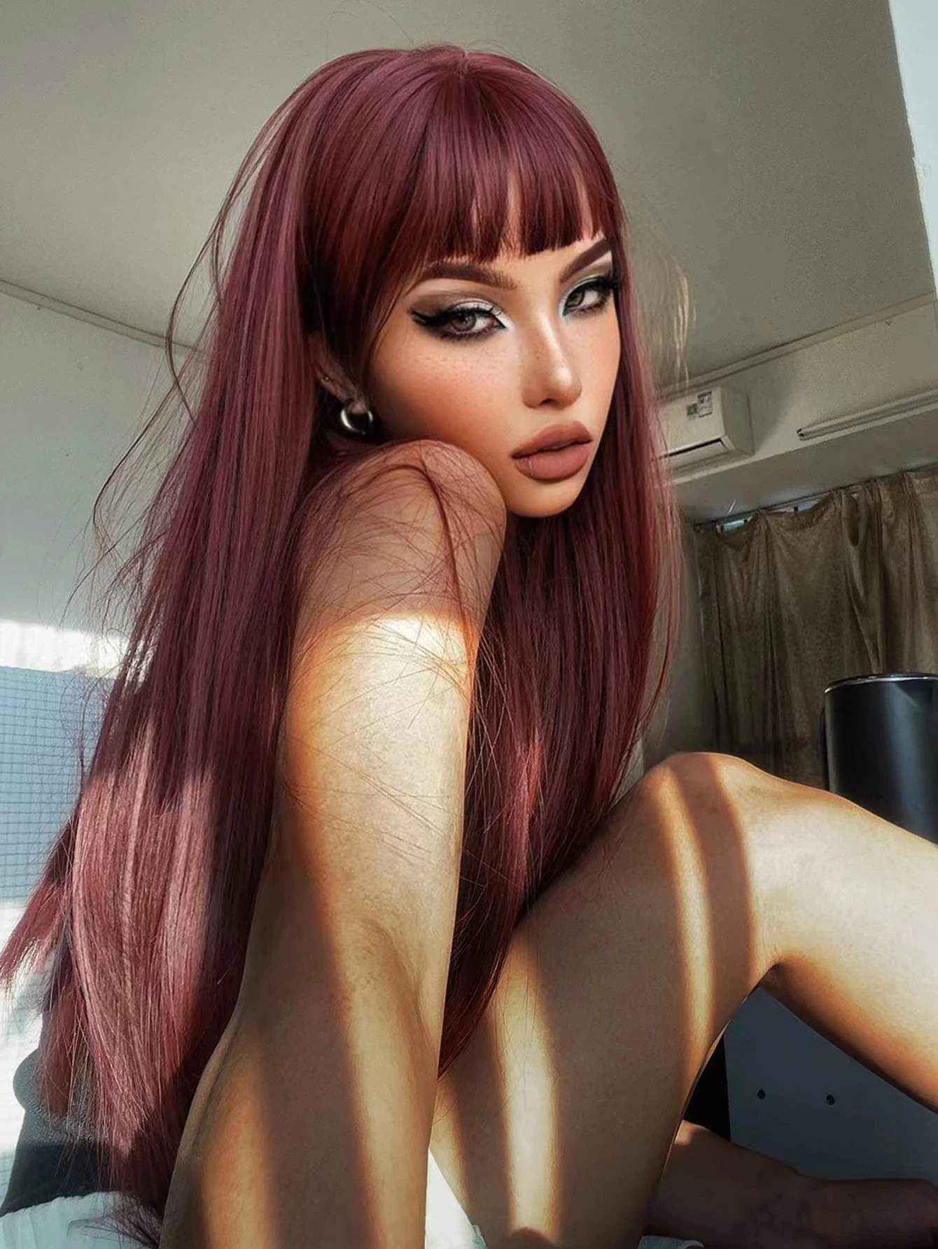 1 Piece of Rose Red Long Synthetic Heat-Resistant Straight Hair Wig/Wig Set, Size 26inch; Suitable for Daily Wear; Made of Synthetic Fiber; Has a Natural and Realistic Appearance