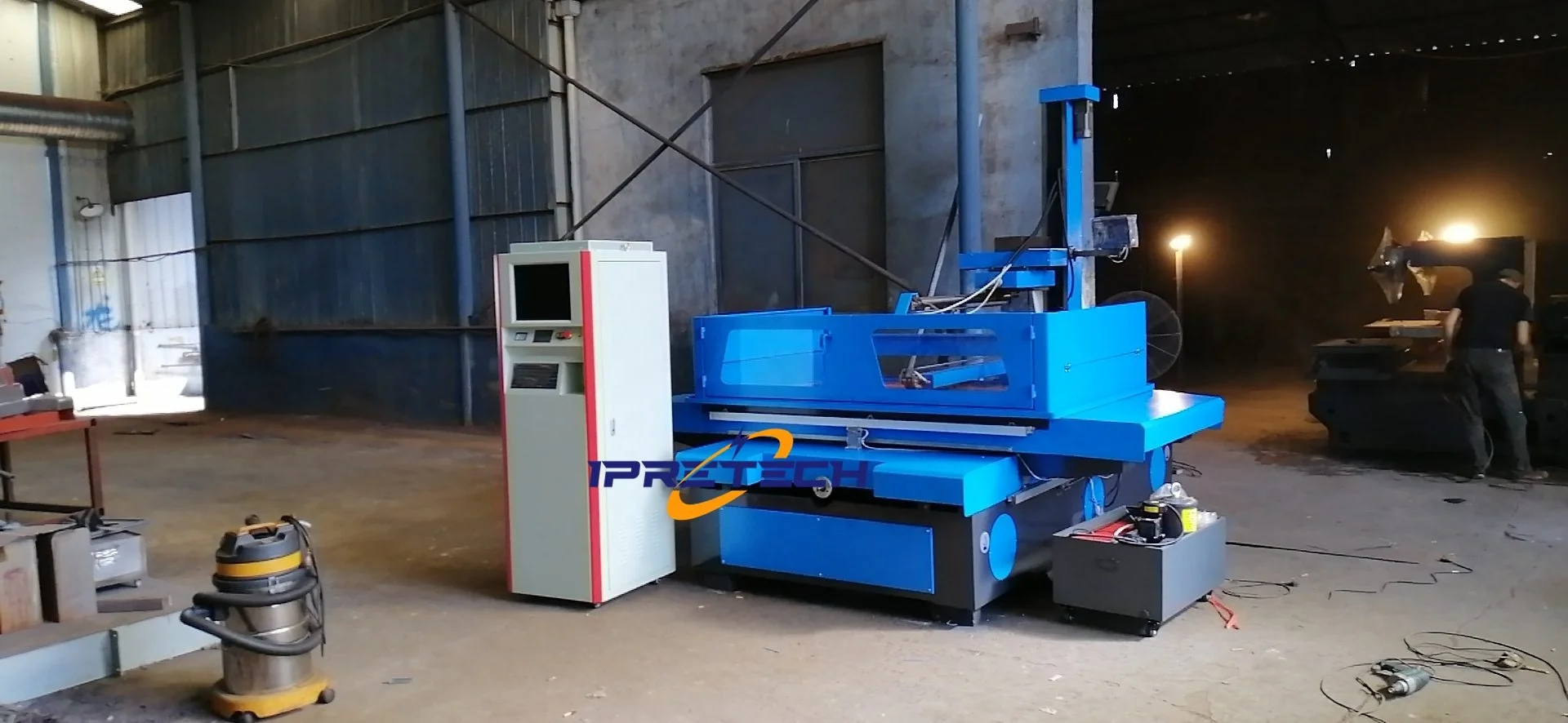 Large Travel CNC Wire Cut EDM Machine DK77100 Multi Cut Metal Process Machine Cnc Machine