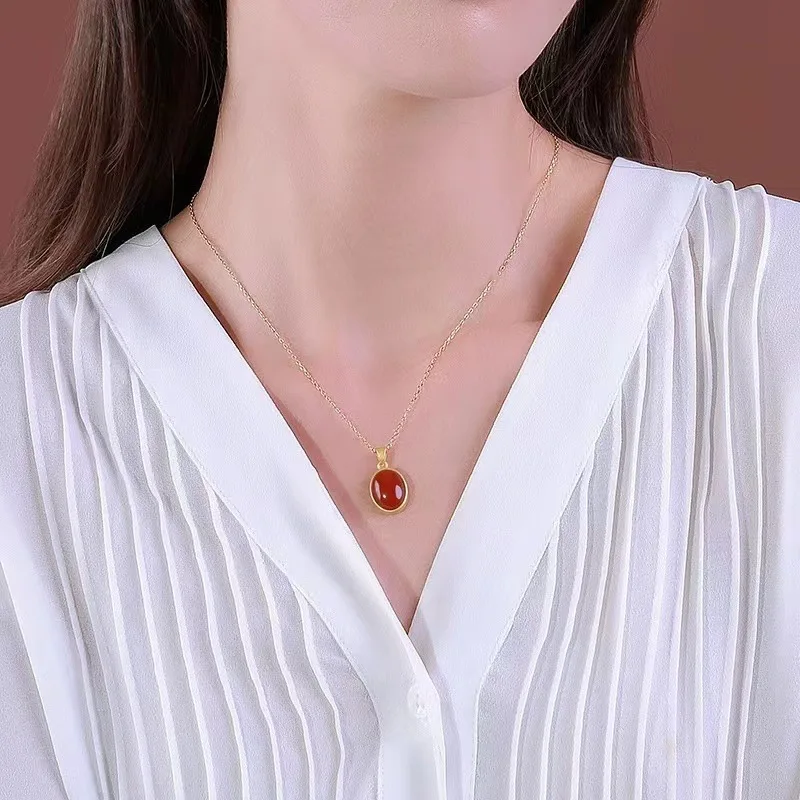 

Women's 24K Gold (AU999) Natural Nanhong Agate Pendant | 3D bamboo setting, filigree cloud motifs with mother-of-pearl