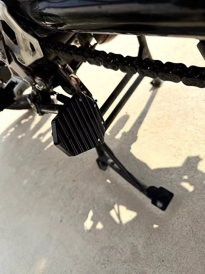 ل Benelli TRK502 TRK502X BN600GS BN600 BJ600 TRK 502X BN 600 دراجة نارية CNC مسنده حامل جانبي تمديد المكبر الوسادة