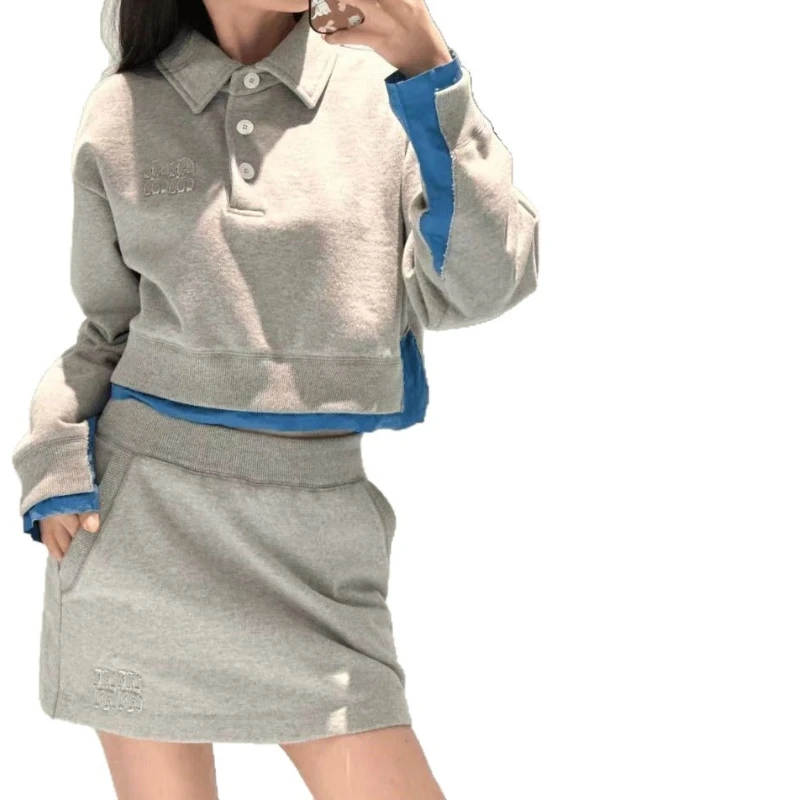 2025 novo produto simples e versátil bainha manguito emenda lapela azul carta moletom saia curta terno feminino