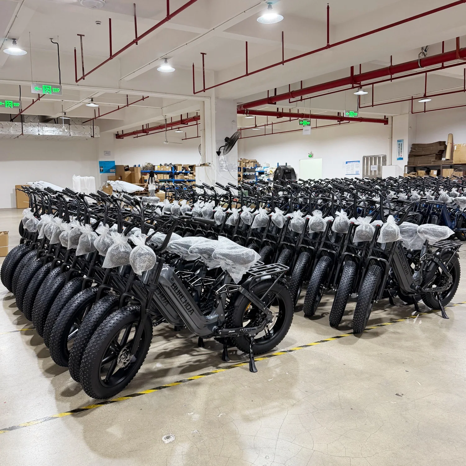 Overseas warehouse Electric mountain bike European Union warehouse Cross-border integrated wheel electric vehicle AZ20 fat tire