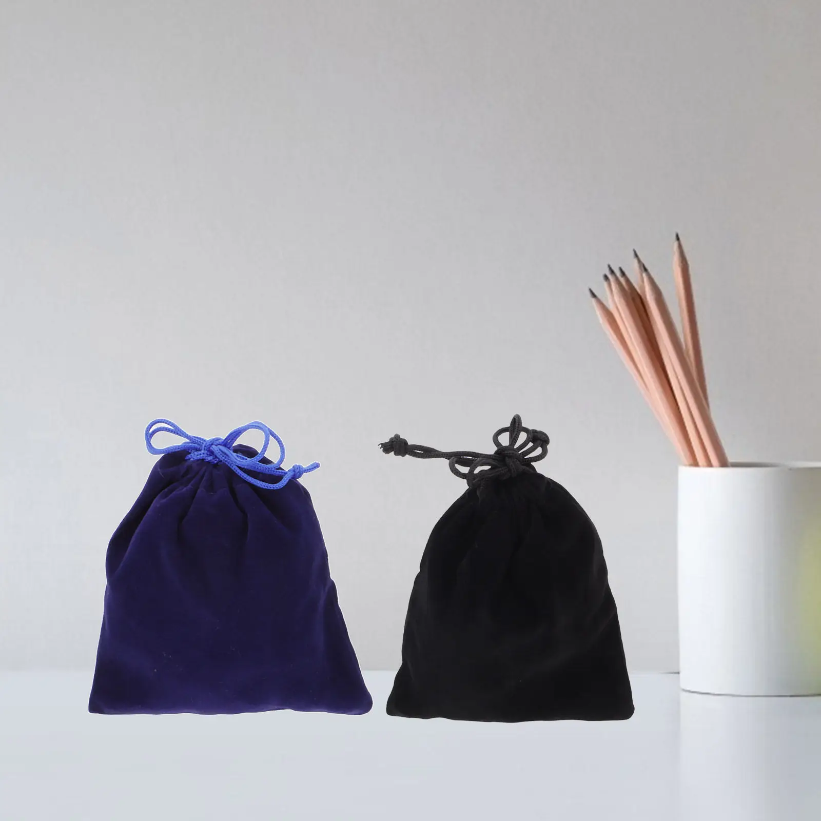 

2Pcs Cube Protective Bags Lightweight Lint Drawstring Pouches Multi-Use Storage for Puzzle Cubes Headphones Small Sundries