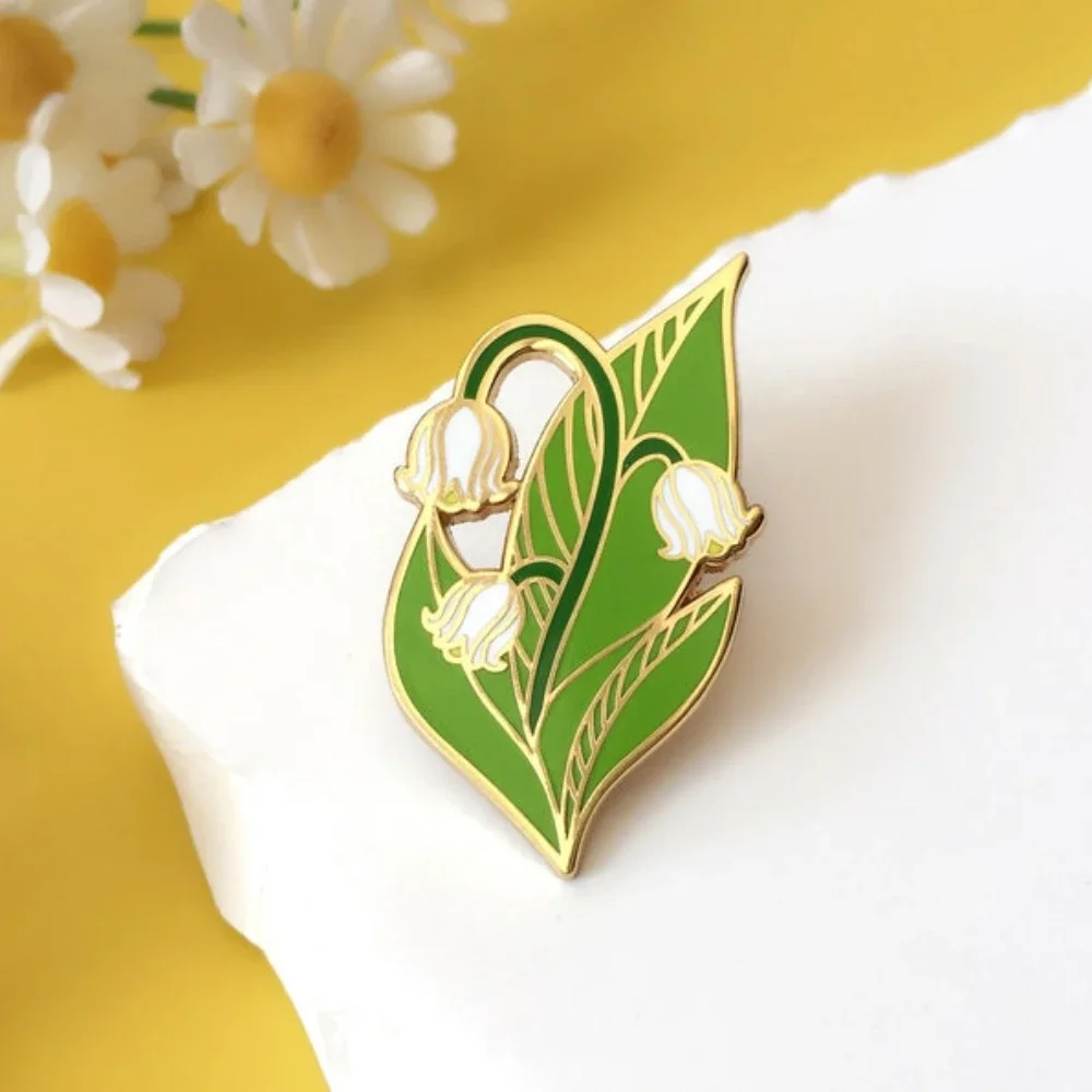 Lily of The Valley Hard Enamel Pin Beautiful Flowers Metal Badge Floral Brooch for Jewelry Accessory Gifts for Women Girls