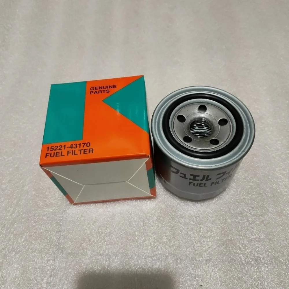 Fuel Filter 15221-43170 Diesel Filter For Kubota 11Q1310 15530U15 Harvester Fuel Water Separation Filter