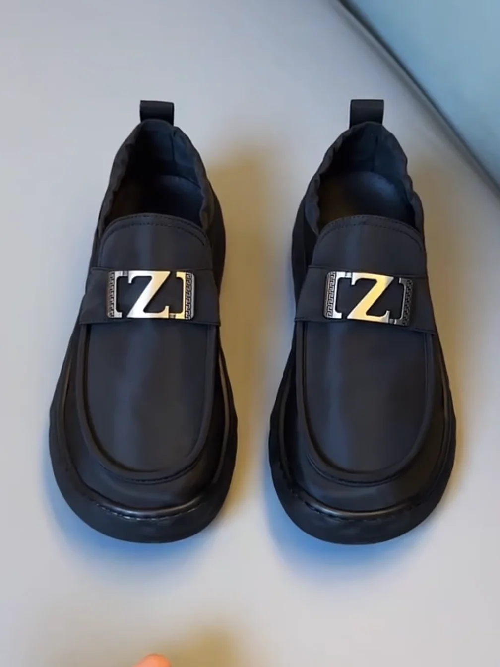 

Высококачественные мужские повседневные туфли из технологичной ткани: комфортные, модные, универсальные, деловые, европейские товары, элитные, молодежные, энергичные.