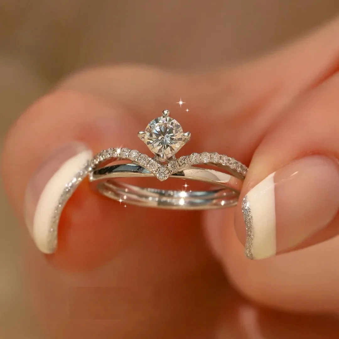 

Platinum PT950 50 points Korean female four claws moissanite diamond ring female princess crown