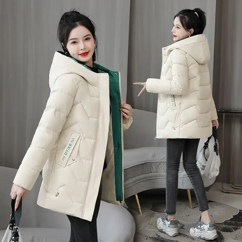 Giacca invernale da donna di media lunghezza in piumino di cotone coreano sciolto spesso caldo cappotto imbottito femminile con cappuccio Parka