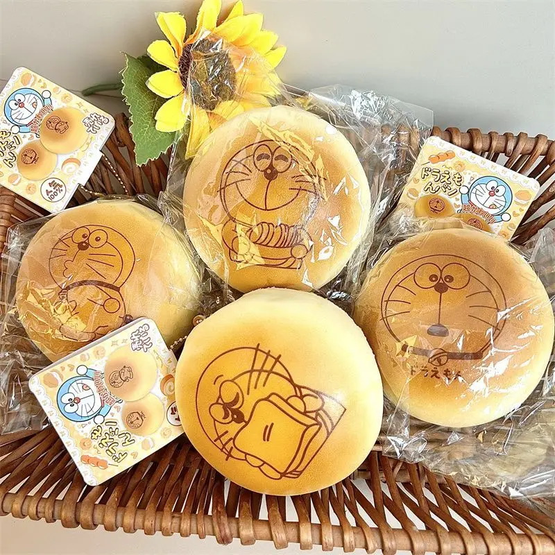 Juguete Antiestrés de Doraemon de 10 cm, Dorayaki Suave, Pan al Vapor Grande, de Rebote Lento, Comida Simulada, Decoración de Escritorio, Regalo para Amigos y Festividades