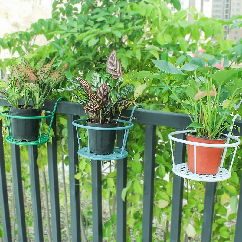 Veelzijdige Lichtgewicht Indoor Balkon Metalen Bloem Plant Houder Thuis Reling Ijzeren Hangende Bloempot Houder