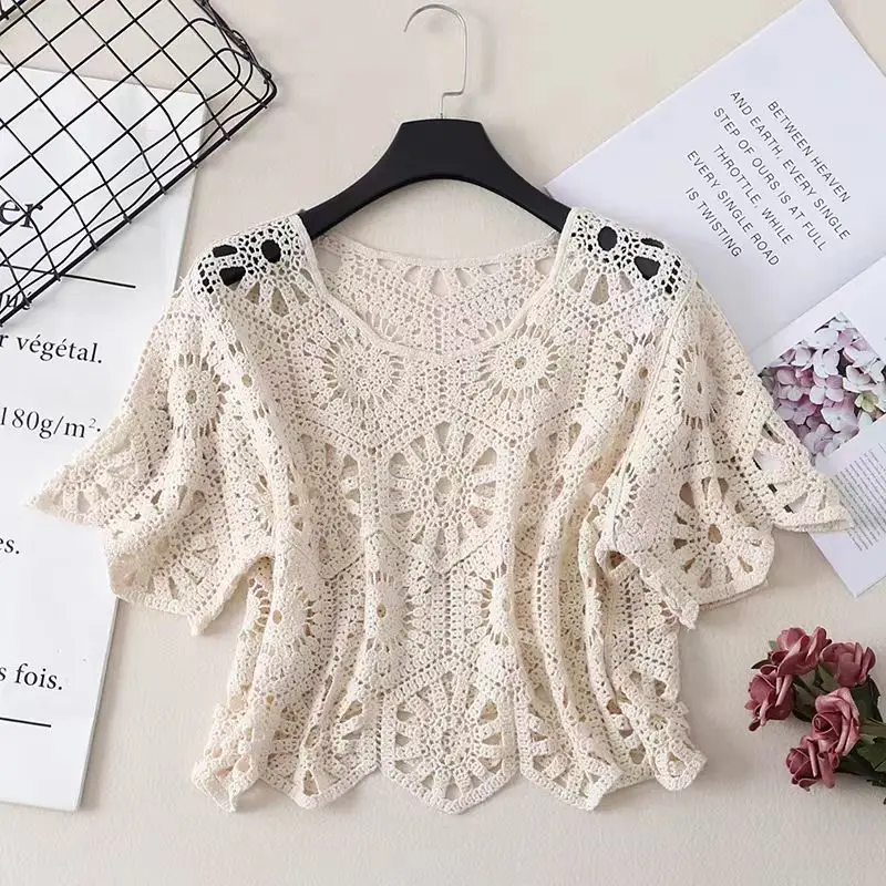 

2026 Summer New Short Sleeve Pullovers Knitted Tops Korean Hook Flower Hollow Out Shirt Fashion Women Blouse