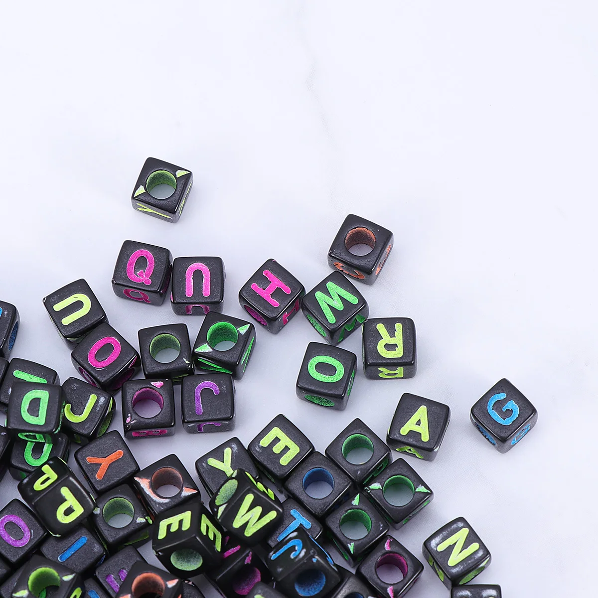 

1400Pcs Acrylic Letters Alphabet Beads Cube DIY Jewelry Making Necklace Bracelet Accessories Kit Beads for Jewelry Making