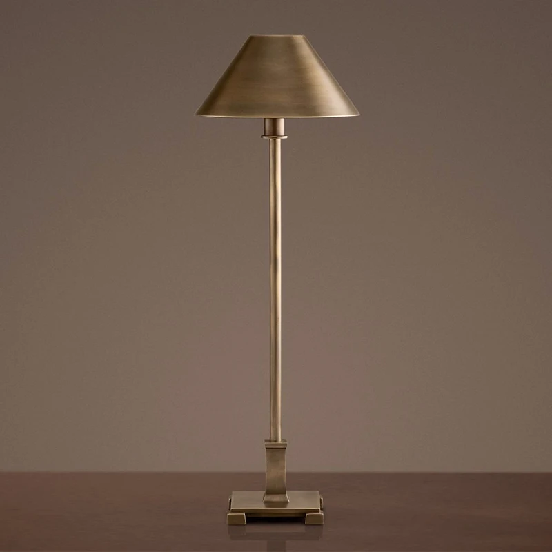 Export American Retro Modern Simple Living Room Bedroom Wrought Iron Table Lamp Designer Soft Villa Vertical Table Lamp